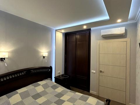 квартира за адресою Небесної Сотні просп. (Маршала Жукова), 111