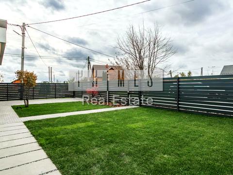 будинок за адресою Довженка вул.