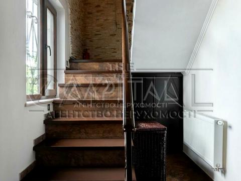 будинок за адресою Лугова