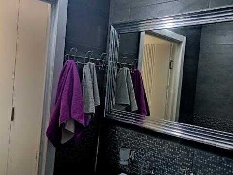 будинок за адресою Богатирська вул., 42