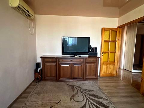 квартира за адресою Калинова вул., 81