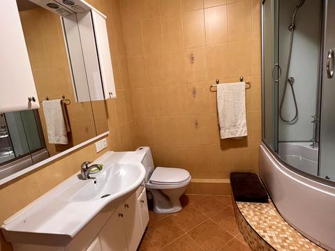 квартира за адресою В'ячеслава Чорновола вул., 20