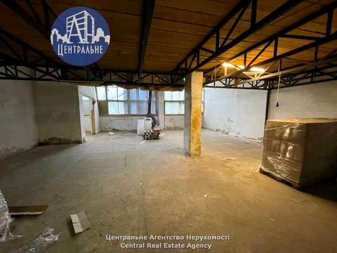 комерційна за адресою Артема вул., 1