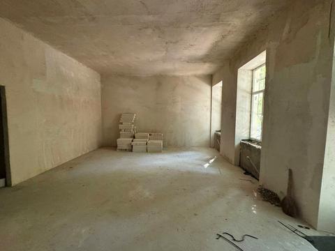 комерційна за адресою Академіка Романа Кучера вул., 4