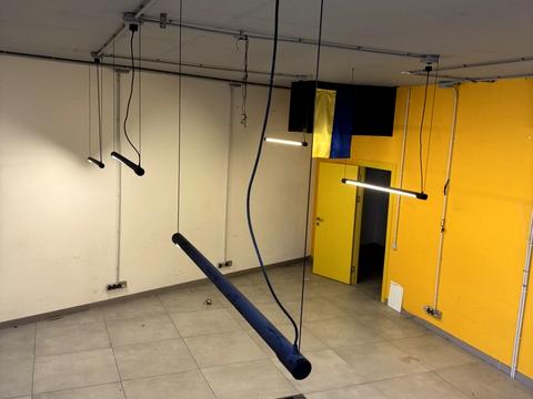 комерційна за адресою Володимира Івасюка просп. (Героїв Сталінграду), 2г