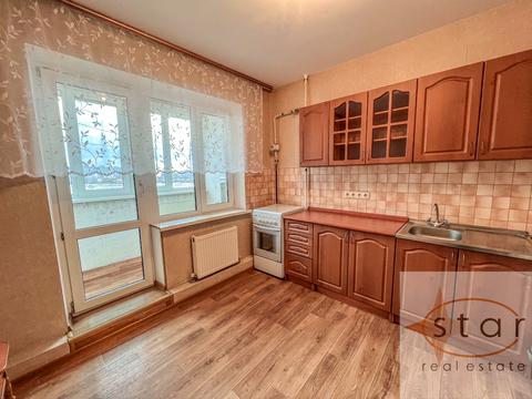квартира за адресою Рятувальників вул., 35