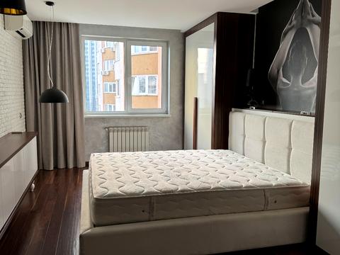 квартира за адресою Голосіївський просп. (40-річчя Жовтня), 13