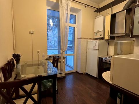 квартира за адресою Небесної сотні, 12