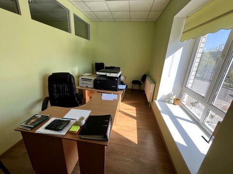 коммерческая по адресу Космическая ул., 3