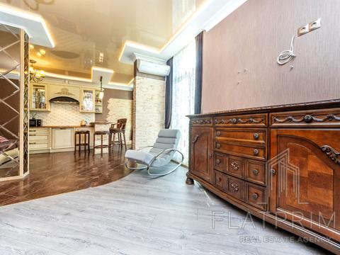 квартира за адресою Регенераторна вул., 4 к17