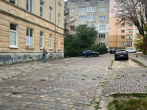 квартира за адресою Григорія Квітки-Основ'яненка вул., 4