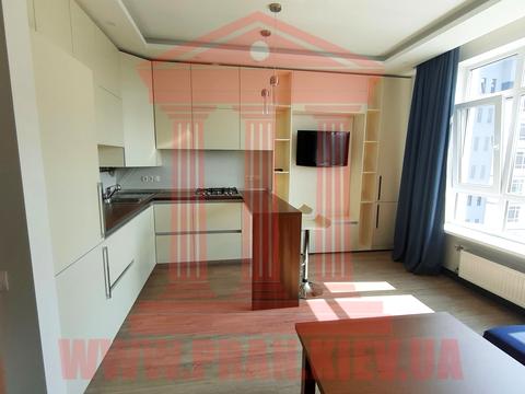 квартира за адресою Старокняжицька вул. (Льва Толстого), 1