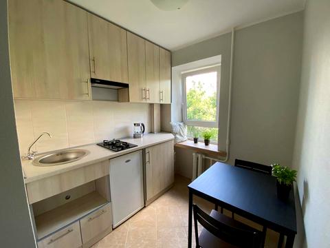 квартира за адресою Академіка Глушкова просп., 24