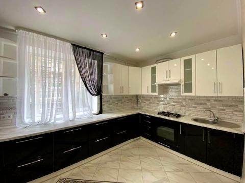 квартира за адресою Гната Хоткевича вул., 44д