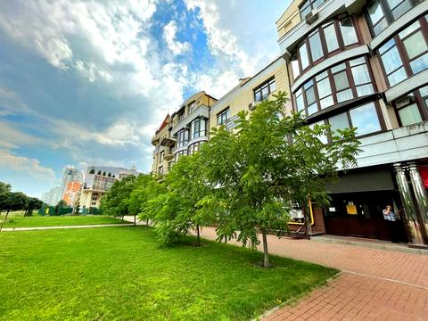 комерційна за адресою Оболонська набережна вул., 11