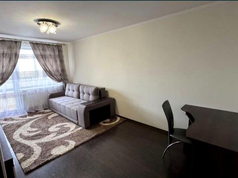квартира за адресою Дмитра Майбороди вул. (Збишка), 37