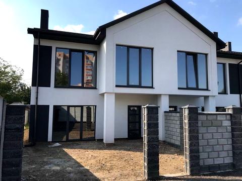 будинок за адресою Андрія Мельника вул.