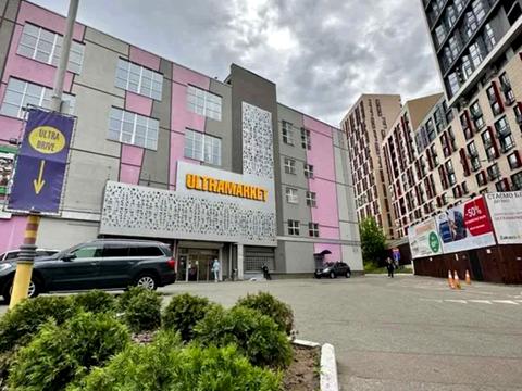 комерційна за адресою Дениса Монастирського вул. (Василя Сурікова), 3