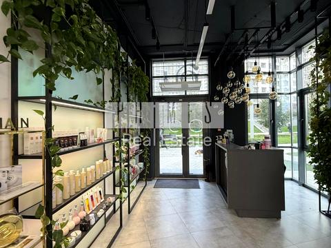 коммерческая по адресу Андрея Верхогляда ул. (Михайла Драгомирова), 17-Б