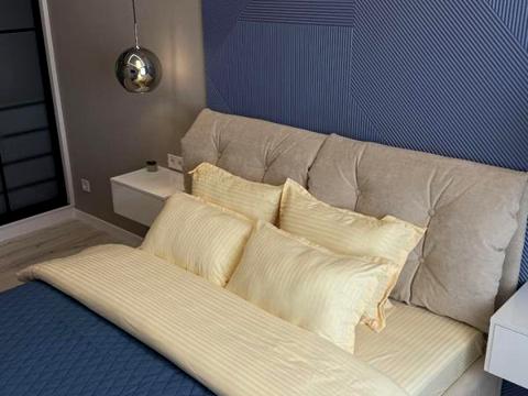 квартира по адресу Дача Ковалевского ул., 5