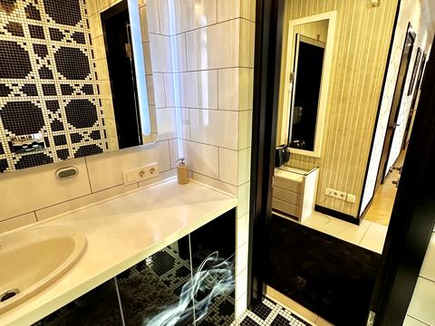 квартира за адресою Йорданська вул. (Лайоша Гавро), 1