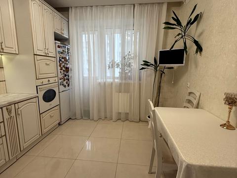квартира за адресою Будівельників вул., 12