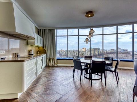 квартира по адресу Раисы Окипной ул., 18