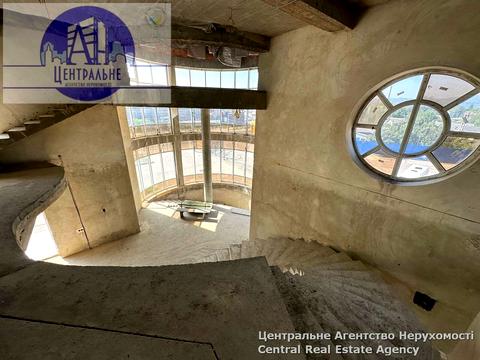 комерційна за адресою Хотинська вул., 39в