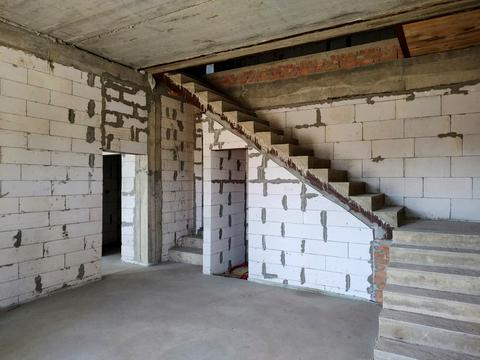 коммерческая по адресу Фіалкова, 1