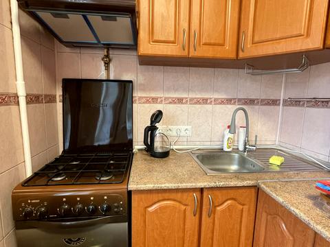 квартира за адресою Київ, Чорних Запорожців вул. (Петра Запорожця), 11