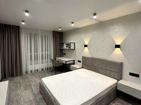 квартира за адресою Космічна вул., 5