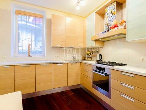 будинок за адресою Дмитра Дорошенка вул. (Чигоріна), 9