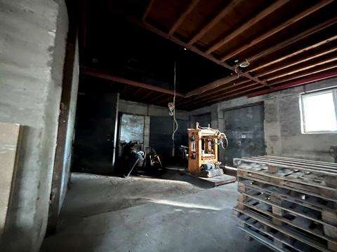 комерційна за адресою Універсальний пров., 7