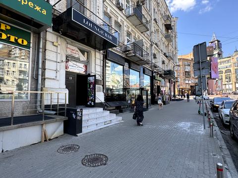 квартира за адресою Басейна вул., 12