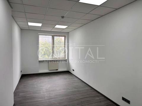 комерційна за адресою Гарматна вул., 8