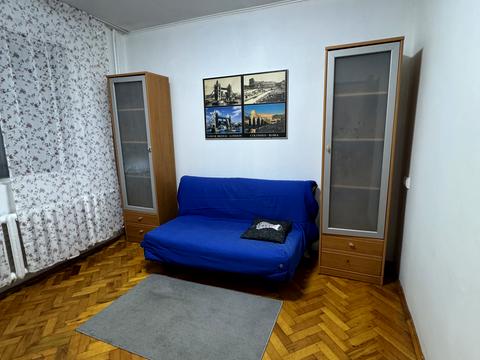 квартира за адресою Героїв Крут бульв. (Героїв Сталінграду), 4