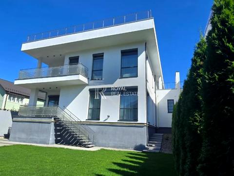 будинок за адресою Горяна вул. (Олега Кошового), 1