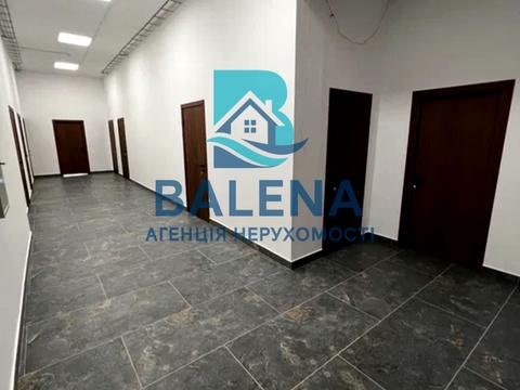 комерційна за адресою Межигірська вул., 87-А