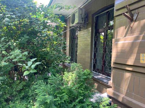 комерційна за адресою Богдана Хмельницького вул., 84