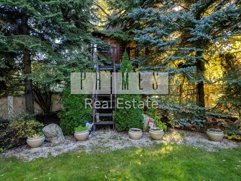 будинок за адресою смт. Козин, Столичне шосе