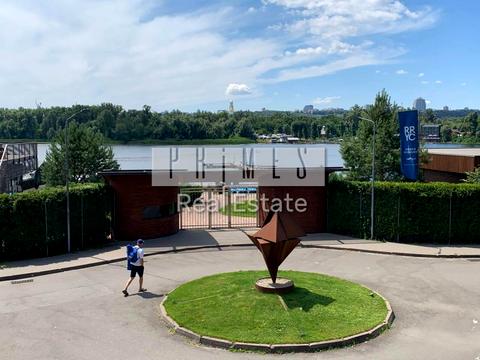 комерційна за адресою Раїси Окіпної вул., 18
