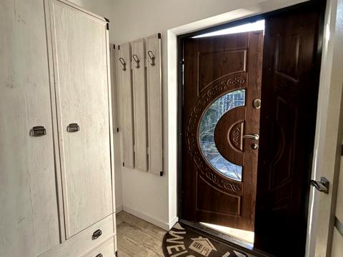 будинок за адресою Лугова