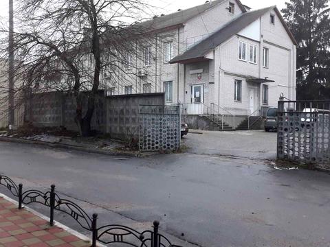 комерційна за адресою Шкільна