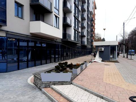 комерційна за адресою Гетьмана Мазепи вул., 160а