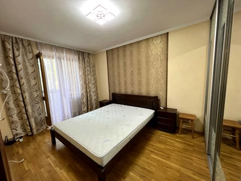 квартира за адресою Василя Симоненка вул., 9