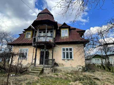 будинок за адресою Ірчана