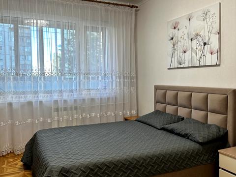 квартира за адресою Рональда Рейгана вул., 4-А