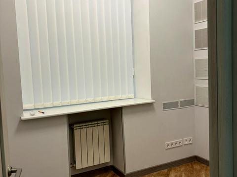 комерційна за адресою Тарасівська вул., 16