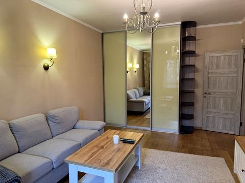 квартира по адресу Ревуцкого ул., 25