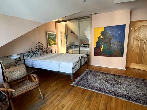 квартира по адресу Шота Руставели ул., 4